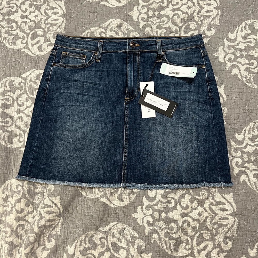 Just Black Tatiana denim mini skirt